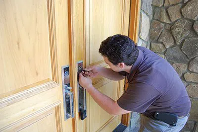 Super Locksmith Services Austin, TX 512-379-7447 Super Locksmith Services Austin, TX 512-379-7447 - 29-16